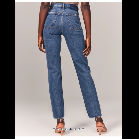 Abercrombie High Rise Mom Jeans - Picture 4 of 4